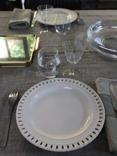 lot 5 assiettes porcelaine, margot