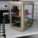 vitrine métal, jacobs kaffee