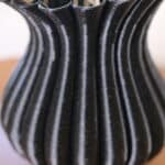 vase 3d noir, trinity