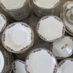 service 66 pièces en porcelaine de limoges