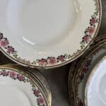 service 66 pièces en porcelaine de limoges