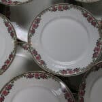service 66 pièces en porcelaine de limoges