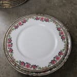 service 66 pièces en porcelaine de limoges