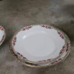 service 66 pièces en porcelaine de limoges