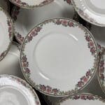 service 66 pièces en porcelaine de limoges