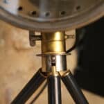 projecteur lampadaire vintage rénové – phare ancien "besnard paris" sur trépied n°02