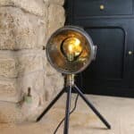 projecteur lampadaire vintage rénové – phare ancien "besnard paris" sur trépied n°02