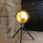 projecteur lampadaire vintage rénové – phare ancien "besnard paris" sur trépied n°02