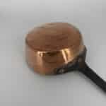 ensemble de 5 anciennes casseroles en cuivre