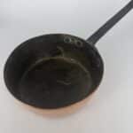 ensemble de 5 anciennes casseroles en cuivre