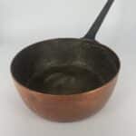 ensemble de 5 anciennes casseroles en cuivre