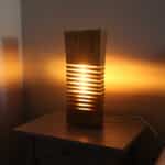 lampe bois de chêne sculptée, dezen
