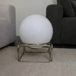 lampe globe opaline chrome, lucie n°09